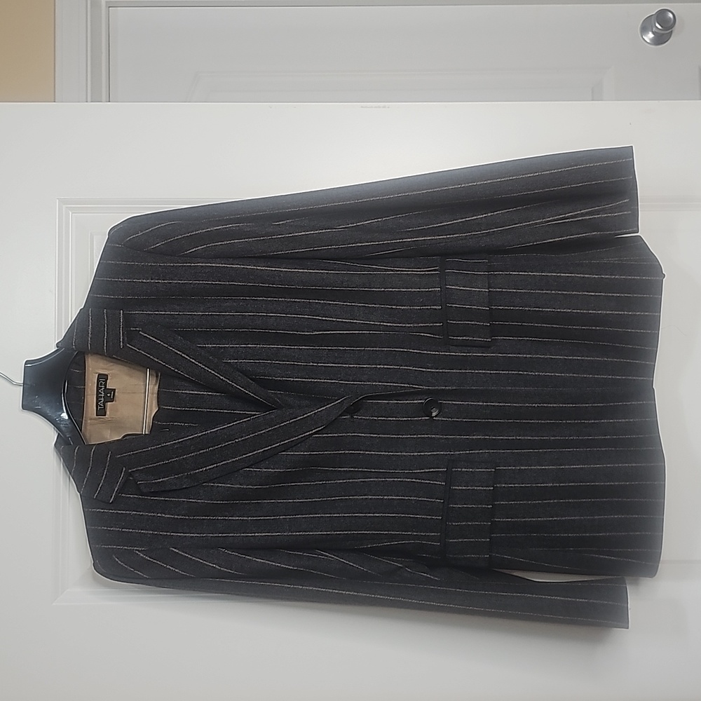 Tahari (Grey w Tan Pinstripes) Pant Suit Size 6